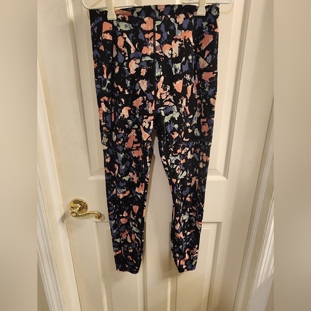 Sweaty Betty Power full length leggings size med pink texture camo print 26in